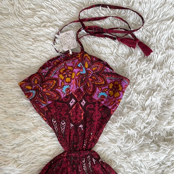 Free People Maribelle Red Cut Out Jumper Jumpsuit Size XS - Picture 2 of 5